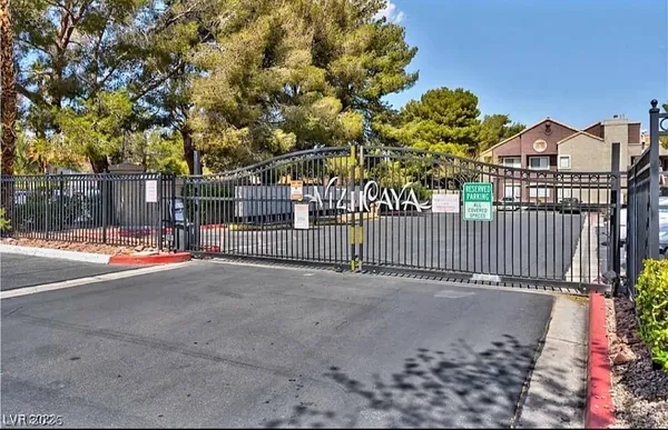 $1,495 | 5076 South Rainbow Boulevard, Unit 104, Las Vegas, NV 89118