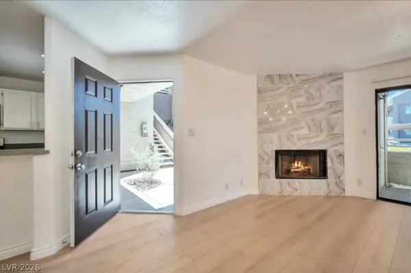 $1,495 | 5076 South Rainbow Boulevard, Unit 104, Las Vegas, NV 89118