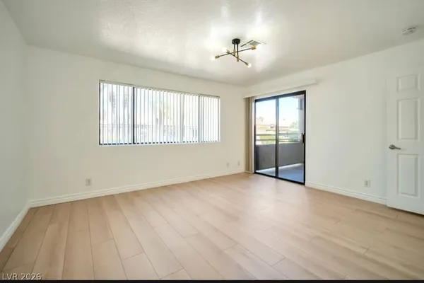 $1,495 | 5076 South Rainbow Boulevard, Unit 104, Las Vegas, NV 89118
