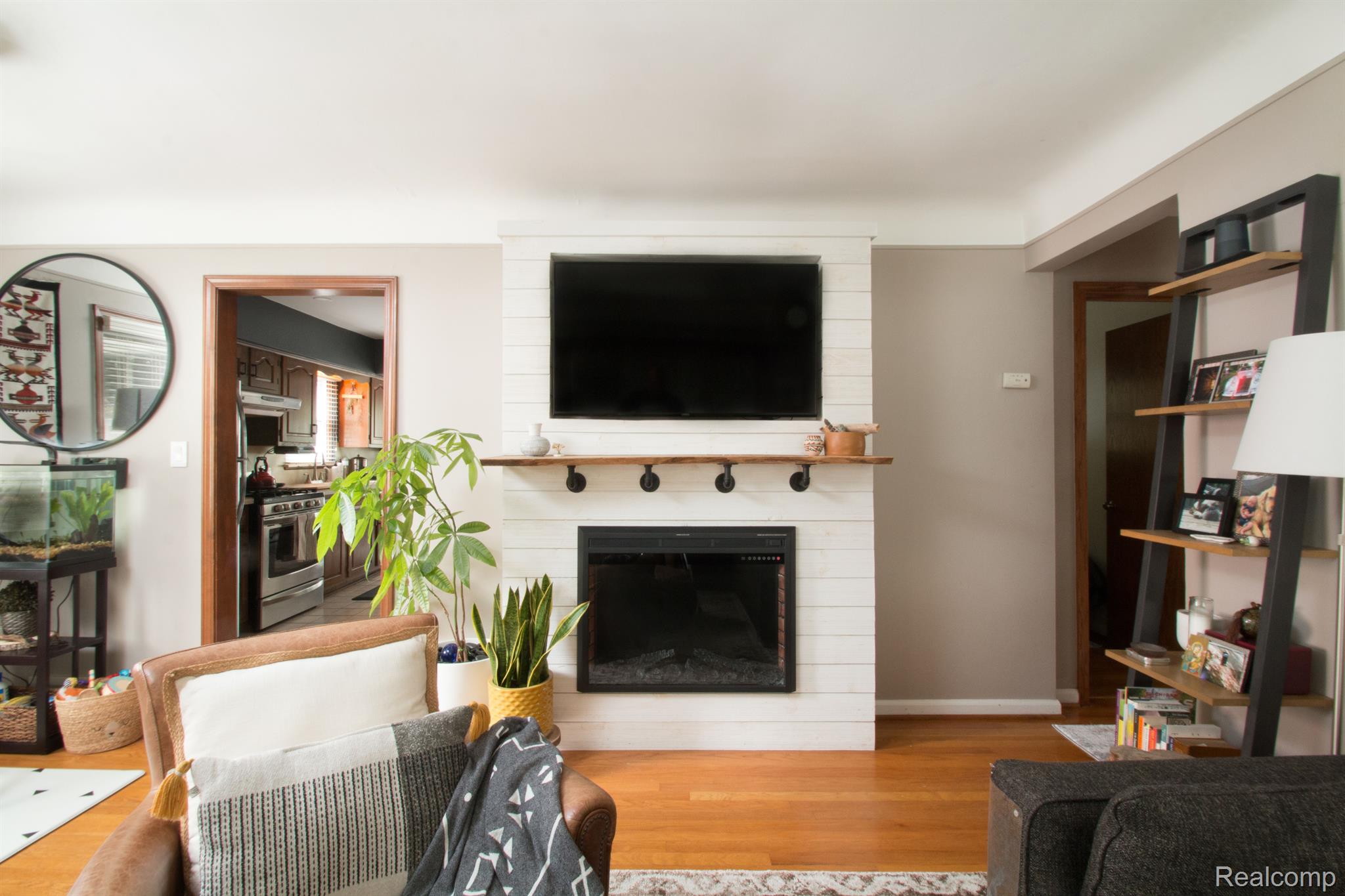 107 Normandy Road Royal Oak, MI 48073 - Photo 5 of 43 Gallery Image 5