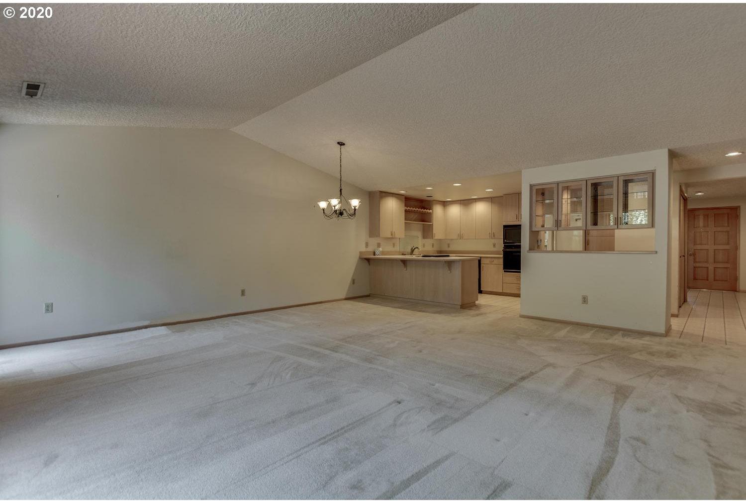 3300 Northeast 164th Street, Unit D3 Ridgefield, WA 98642 - Photo 8 of 32 Kitchen/Dining Room