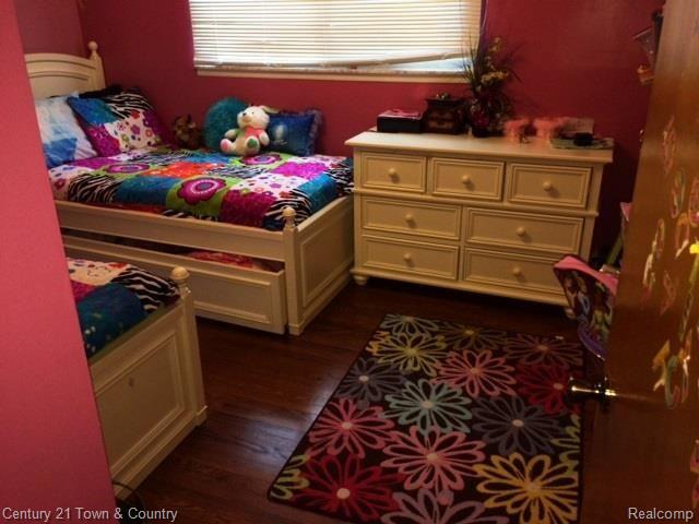 2660 Rhodes Drive Troy, MI 48083 - Photo 6 of 17 Rhodes 8.jpg