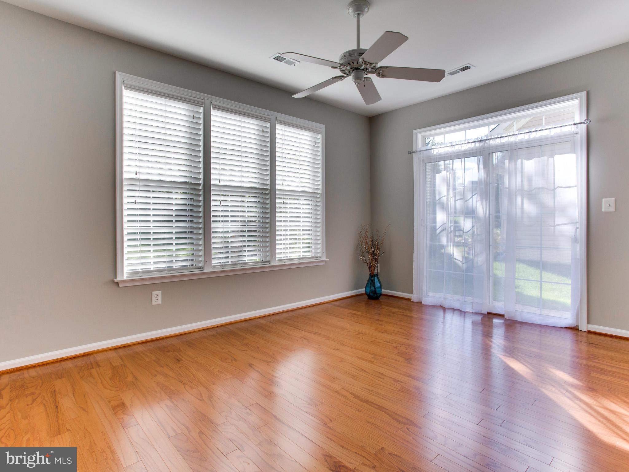 13583 Ryton Ridge Lane Gainesville, VA 20155 - Photo 14 of 28 Sun room or Den - NEW hardwoods