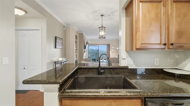 $363,000 | 6000 Shepherd Mountain Cove, Unit 917, Austin, TX 78730