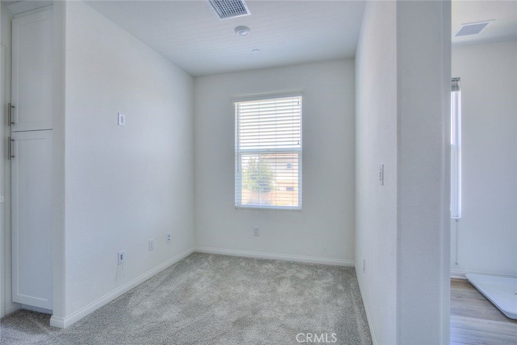 202 Bonita Lane Rialto, CA 92376 - Photo 17 of 43