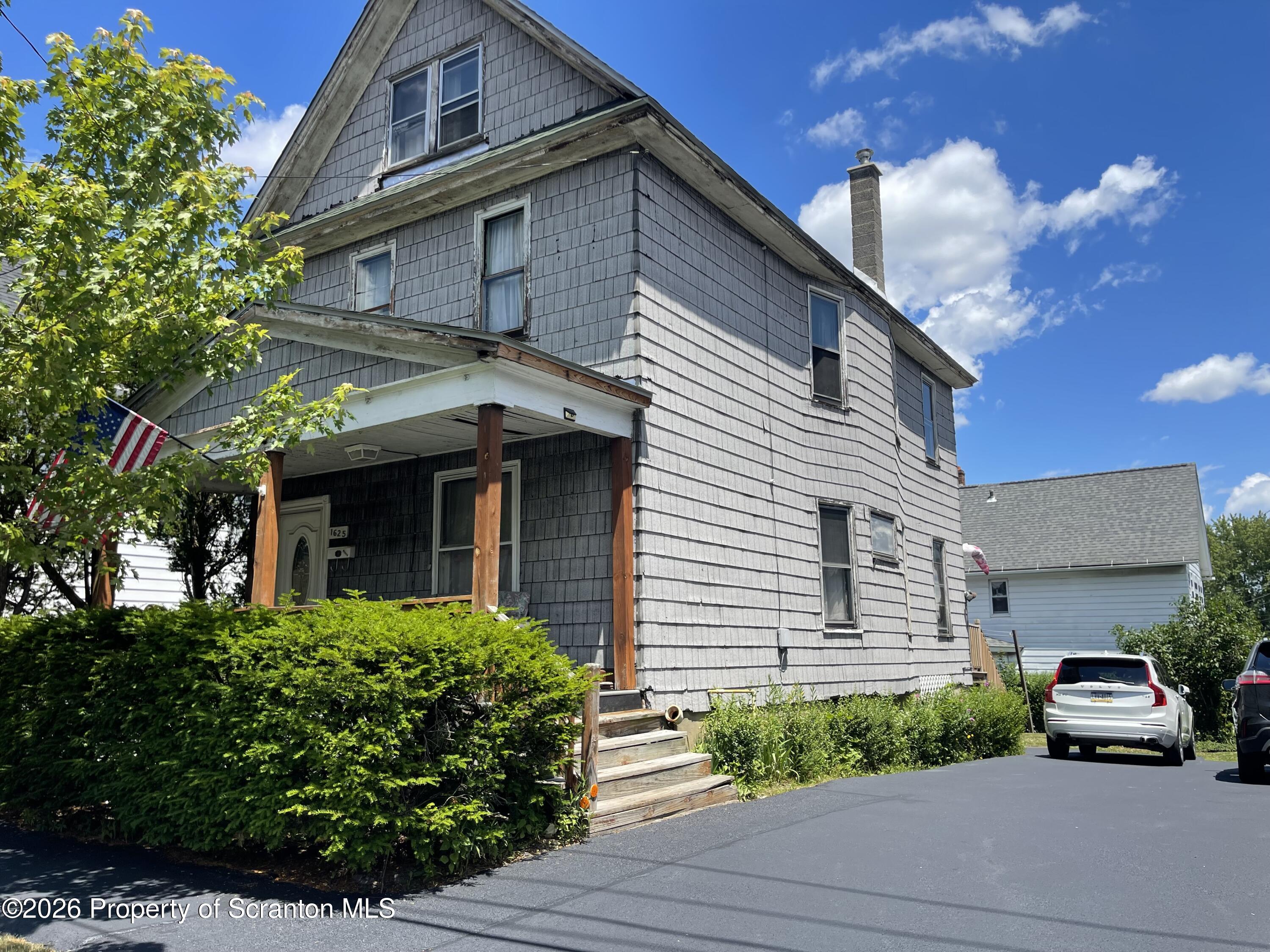 1625 Myrtle Street Scranton, PA 18510 - Photo 34 of 35 Parking area
