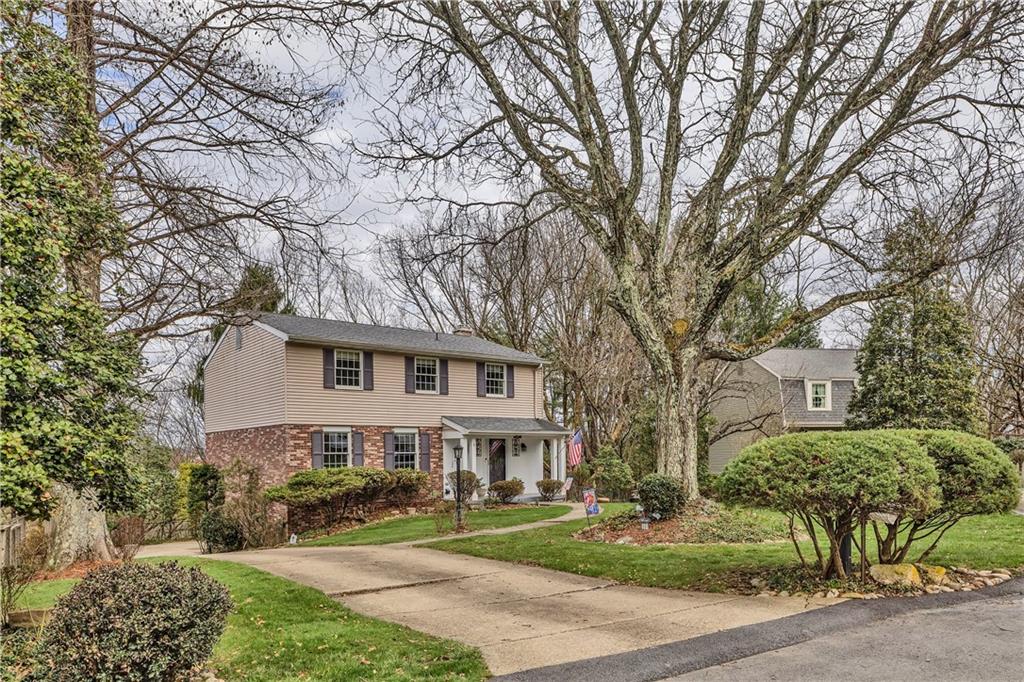 9 Quail Court Export, PA 15632 - Photo 2 of 35 Situated on a No-Outlet, Cul-de-Sac Street this Home Offers a Level Front Entry.