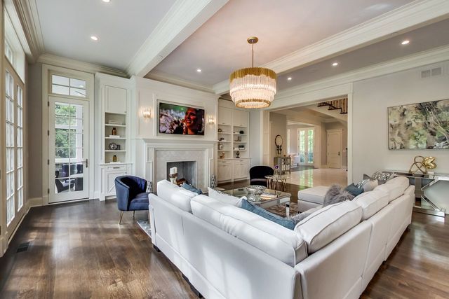 $3,725,000 | 677 Sheridan Road, Glencoe, IL 60022