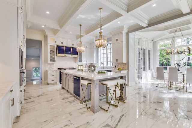 $3,725,000 | 677 Sheridan Road, Glencoe, IL 60022