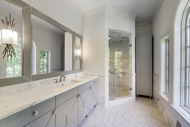 $3,725,000 | 677 Sheridan Road, Glencoe, IL 60022