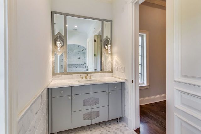 $3,725,000 | 677 Sheridan Road, Glencoe, IL 60022