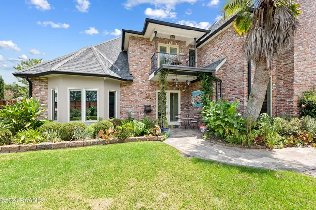 $1,350,000 | 229 Laken Lane, Lafayette, LA 70508