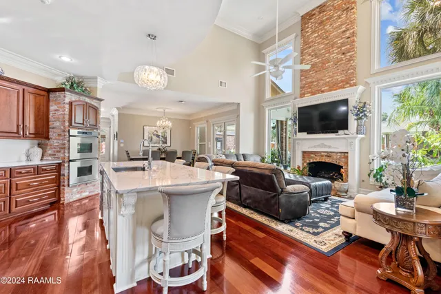 $1,350,000 | 229 Laken Lane, Lafayette, LA 70508