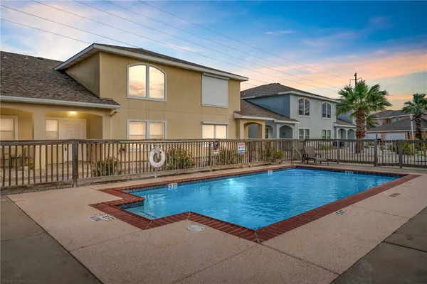 $2,000 | 14861 South Padre Island Drive, Unit 113, Corpus Christi, TX 78418