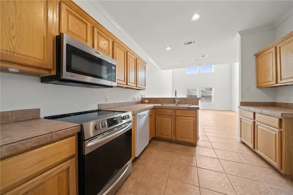 $2,000 | 14861 South Padre Island Drive, Unit 113, Corpus Christi, TX 78418