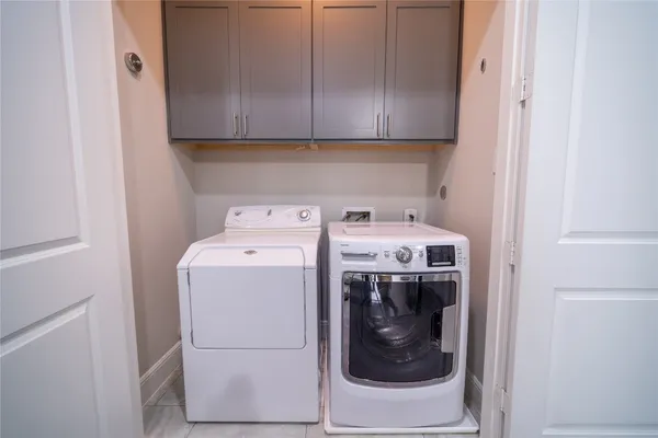 $650,000 | 4008 Barnes Street, Houston, TX 77007