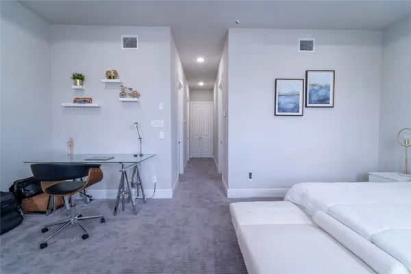 $650,000 | 4008 Barnes Street, Houston, TX 77007