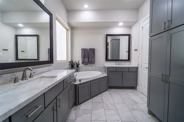 $650,000 | 4008 Barnes Street, Houston, TX 77007