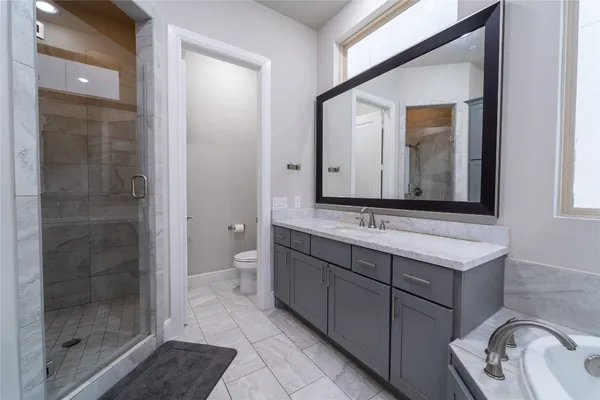 $650,000 | 4008 Barnes Street, Houston, TX 77007