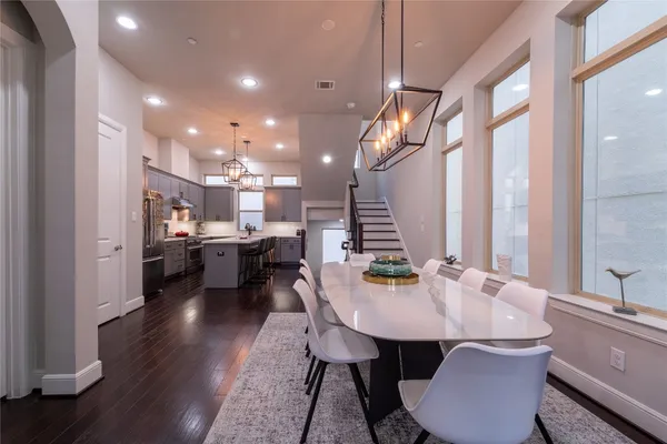 $650,000 | 4008 Barnes Street, Houston, TX 77007