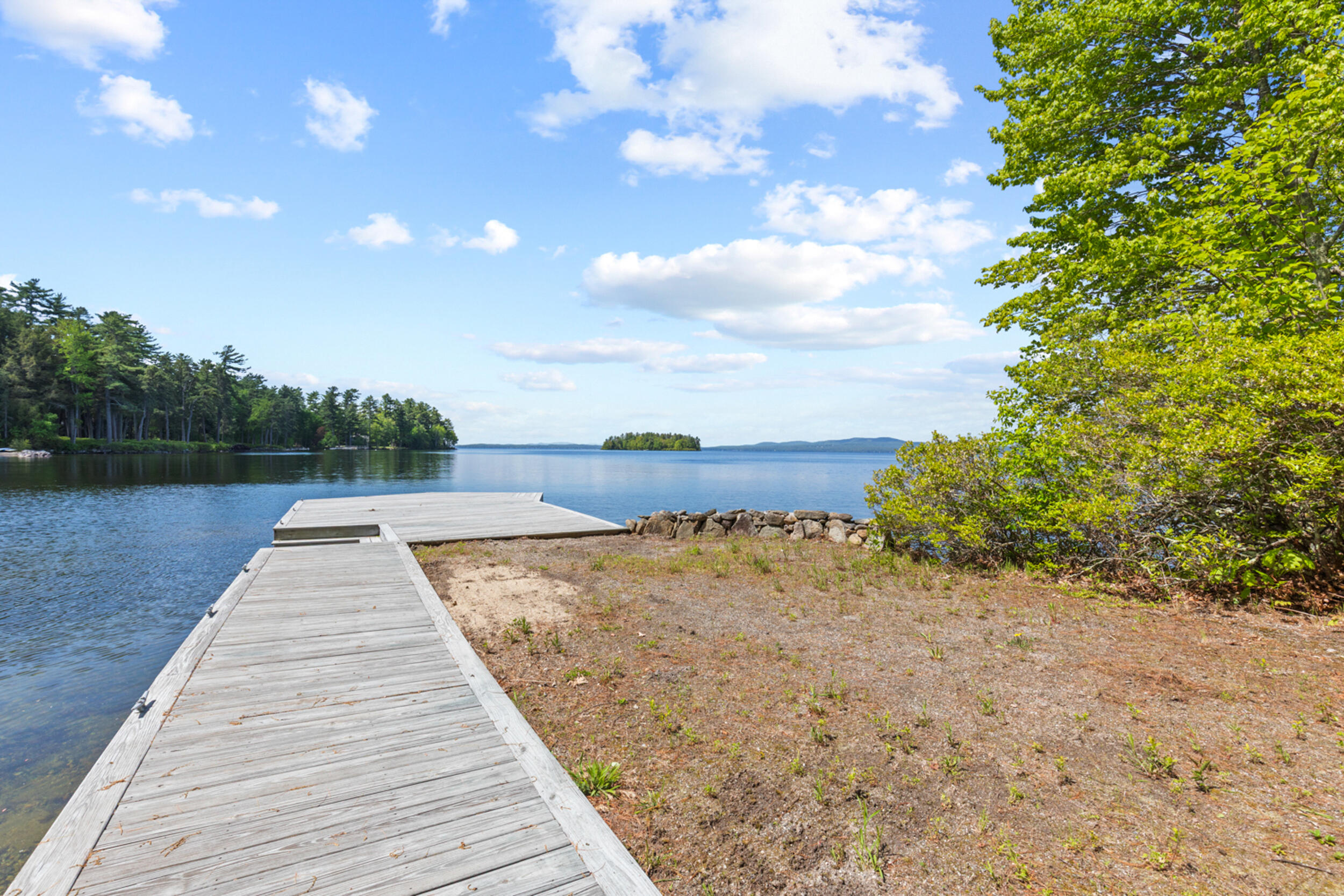19 Tapley Cove Road Raymond, ME 04071 - Photo 3 of 112 9 tapley cove rd, raymond, me 04071, usa