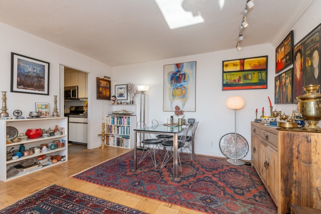 77 Pond Avenue, Unit 1506 Brookline, MA 02445 - Photo 3 of 32