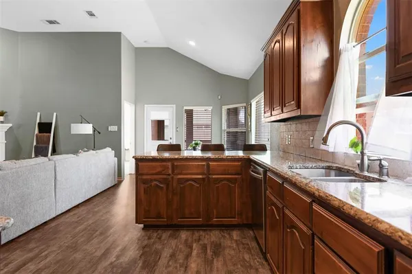 $2,195 | 5321 Thornbush Drive, Fort Worth, TX 76179