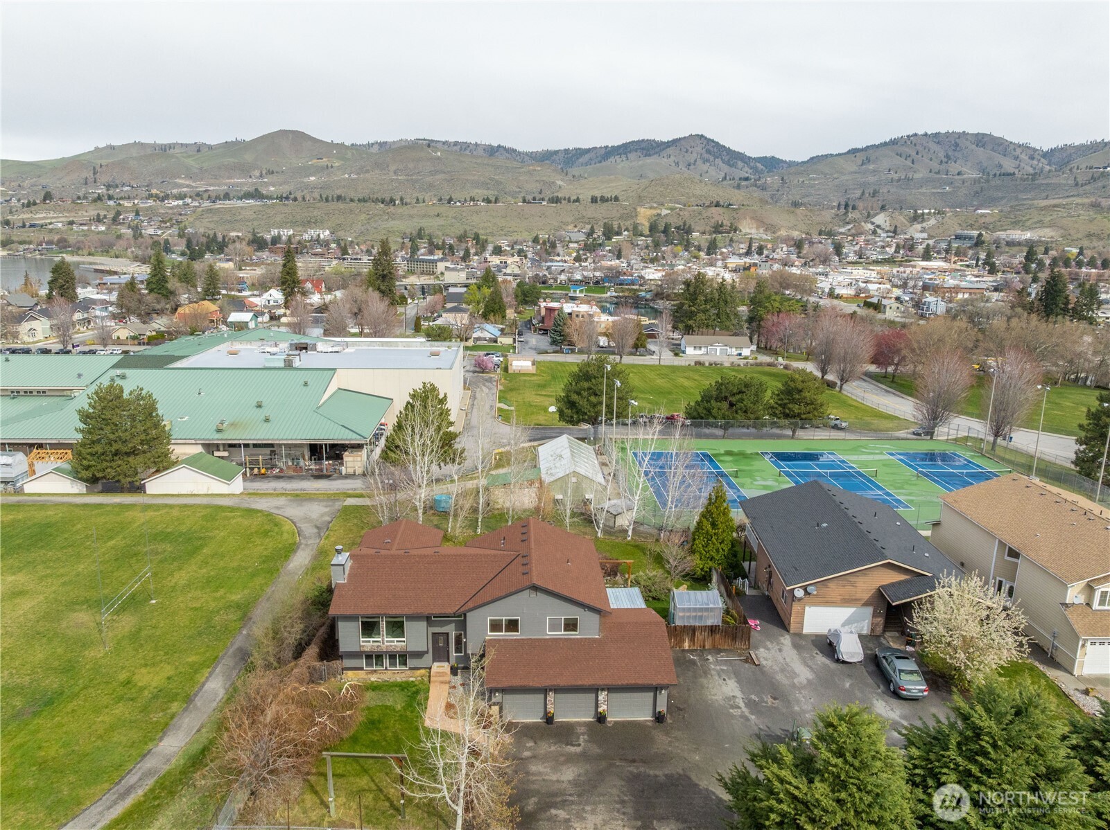 109 Nelmida Lane Chelan, WA 98816 - Photo 32 of 34
