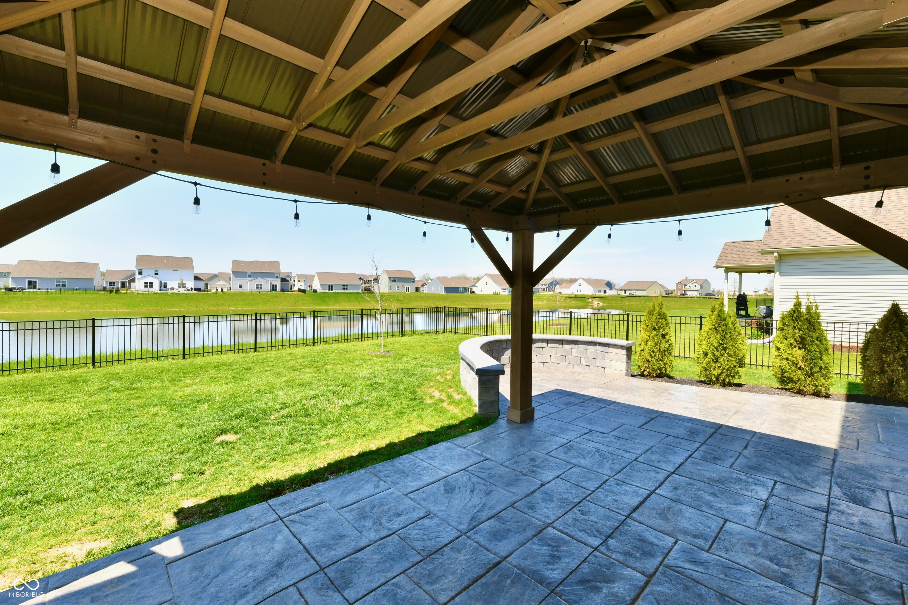 8163 Dewberry Lane Pendleton, IN 46064 - Photo 3 of 56