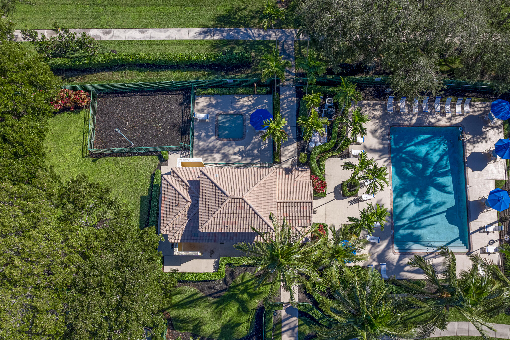 4819 Northwest 53rd Circle Pompano Beach, FL 33073 - Photo 47 of 48 Clubhouse-Pool