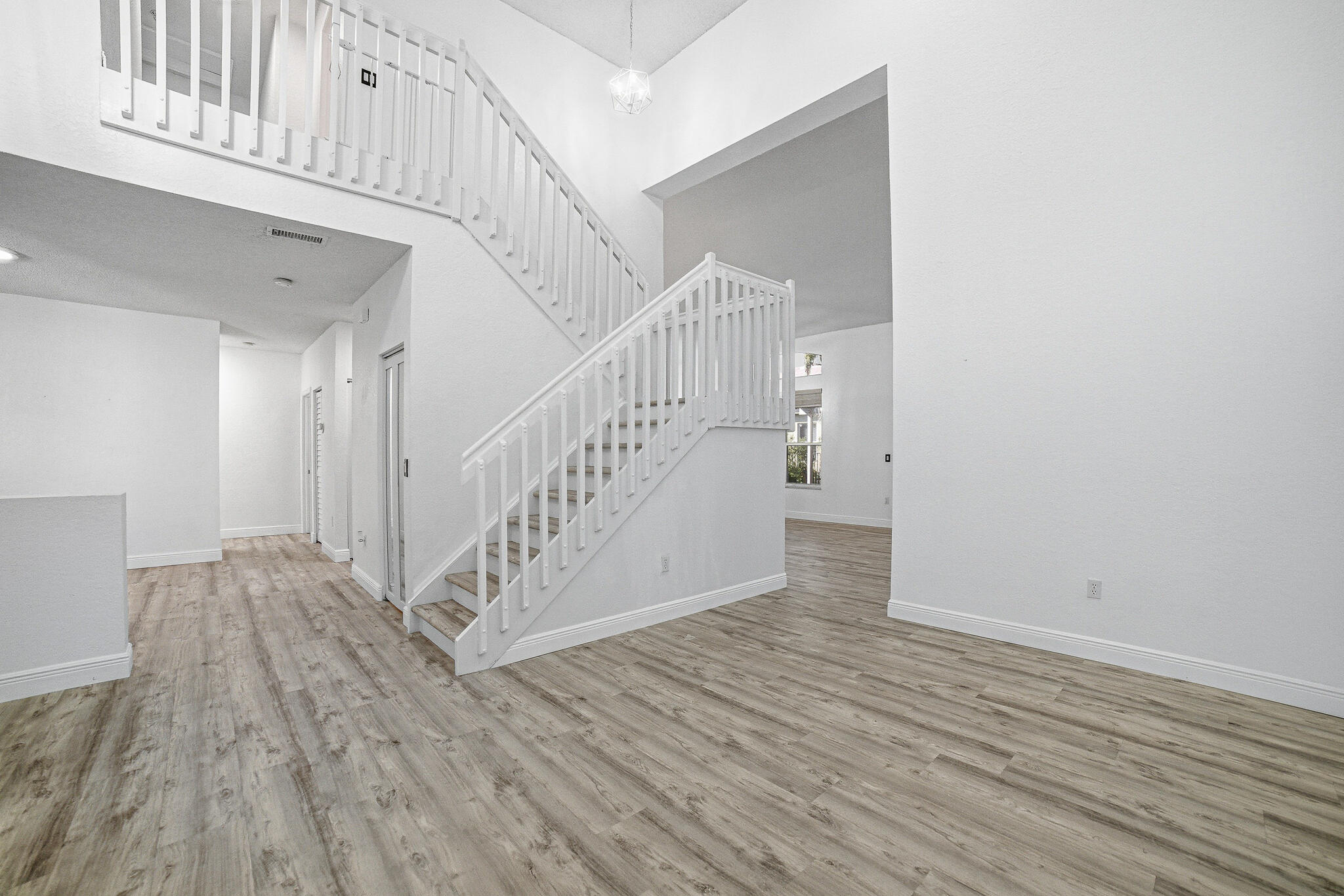 4819 Northwest 53rd Circle Pompano Beach, FL 33073 - Photo 6 of 48 Entrance-B