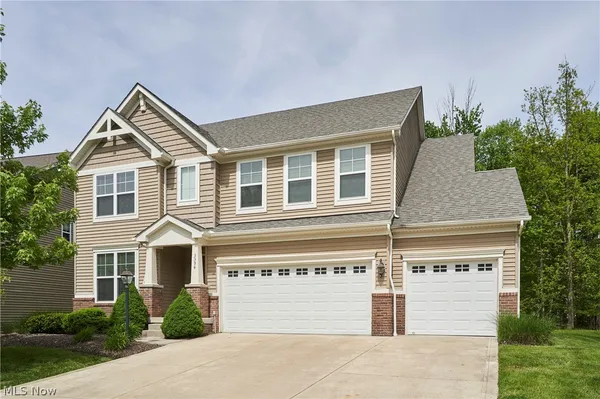 $499,900 | 3394 Stillwood Boulevard, Stow, OH 44224