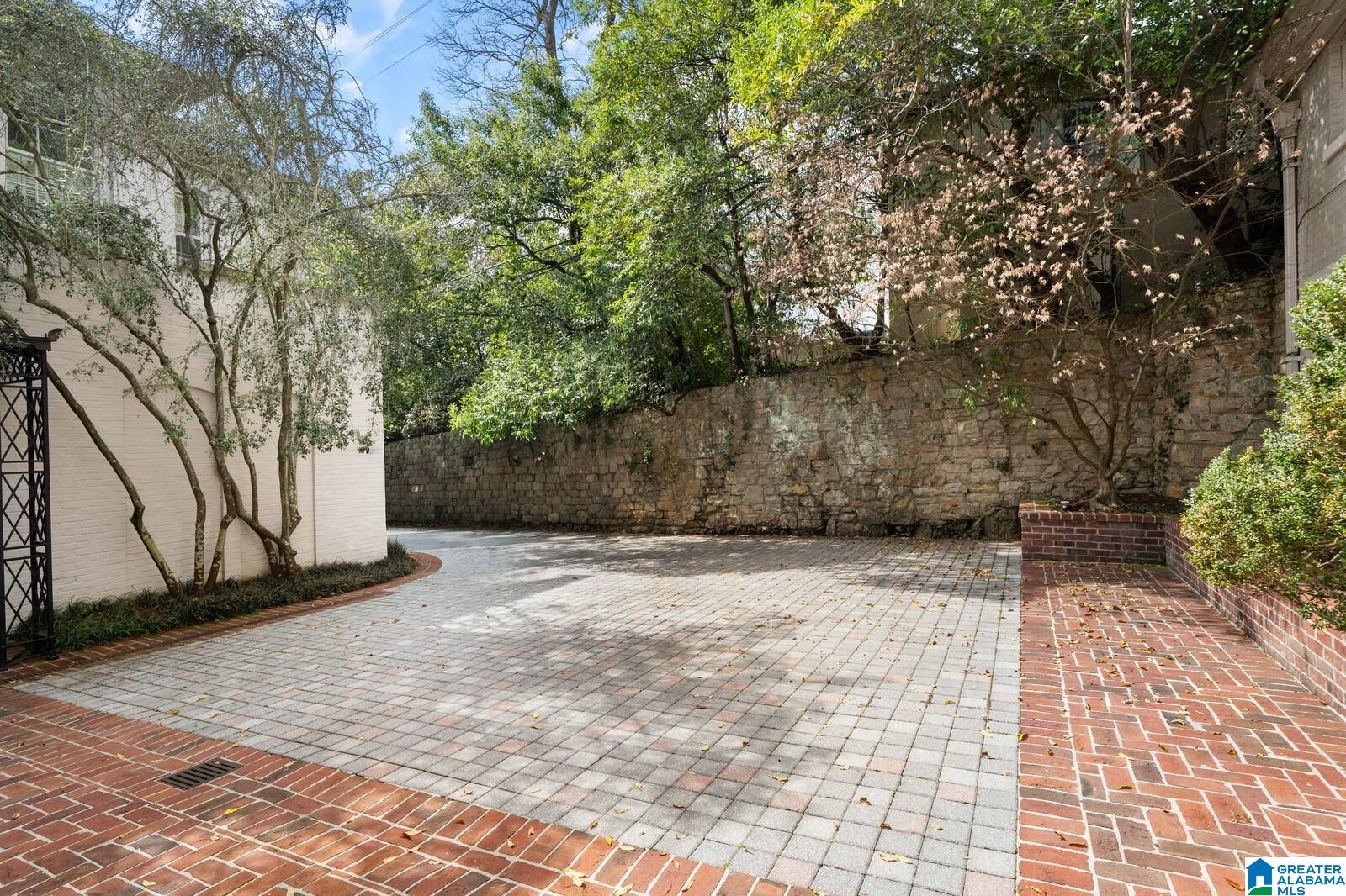 2 Rockledge Road Birmingham, AL 35213 - Photo 89 of 91