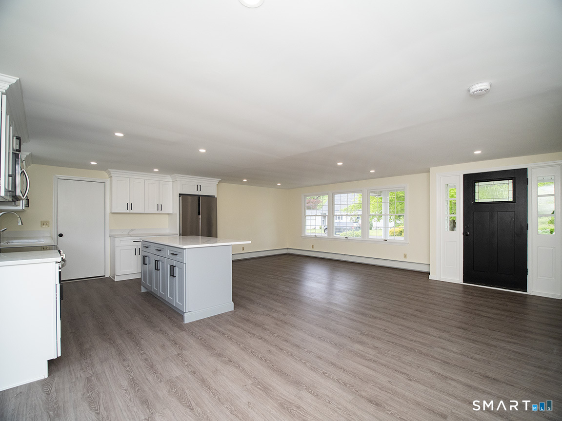 6 Warren Road Woodbridge, CT 06525 - Photo 19 of 35