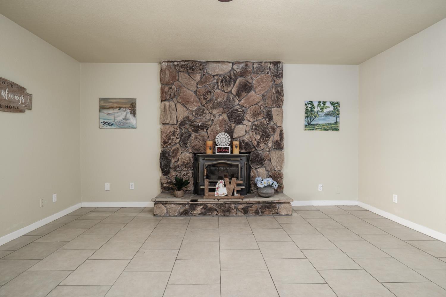 9244 Rogers Road Sacramento, CA 95829 - Photo 23 of 75 Gallery Image 23