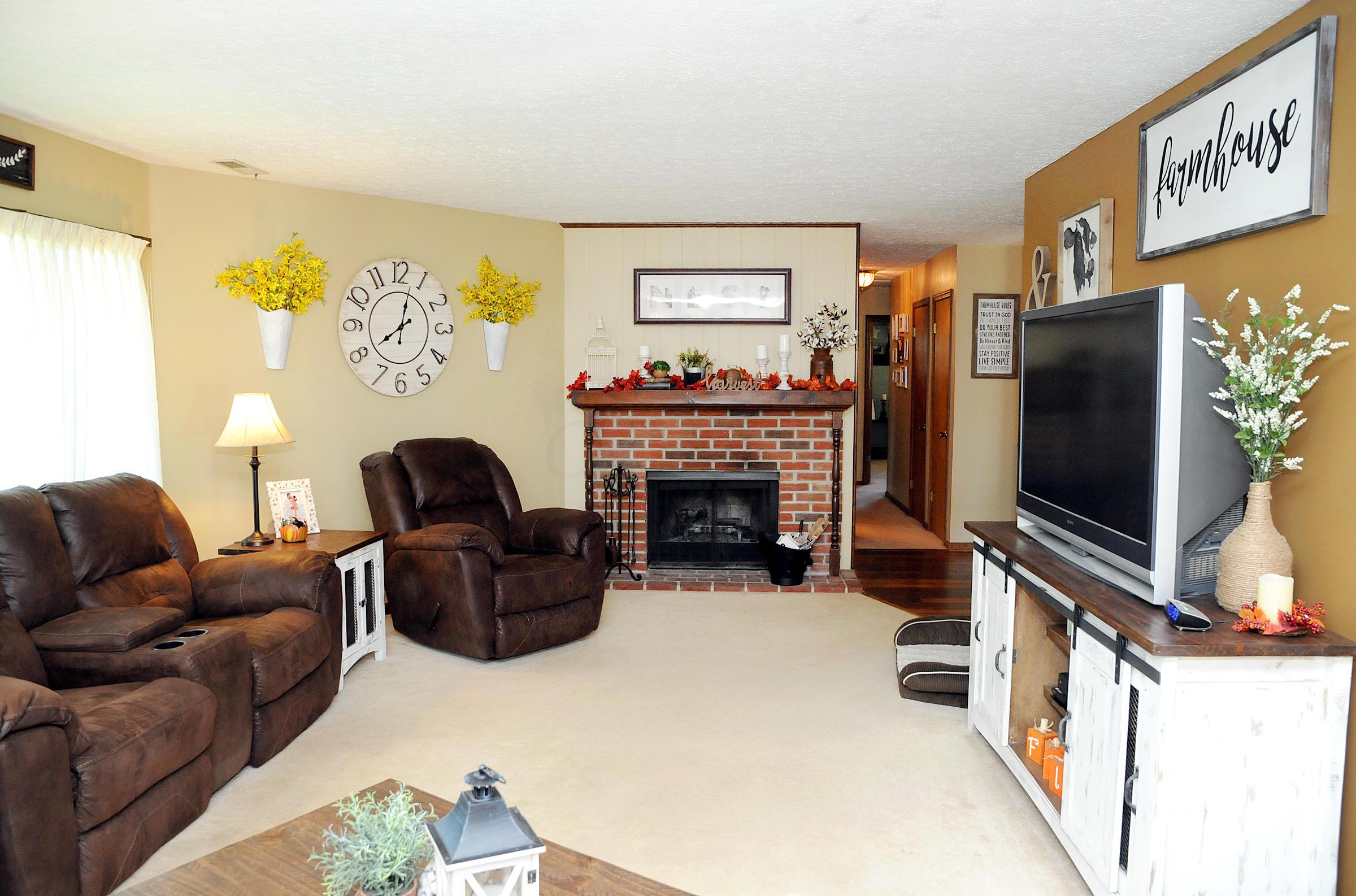 6325 Windy Ridge Road New Concord, OH 43762 - Photo 5 of 27