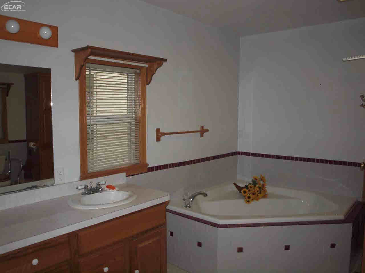 1905 West Fry Road Burt, MI 48417 - Photo 24 of 30 21228539-23.JPG