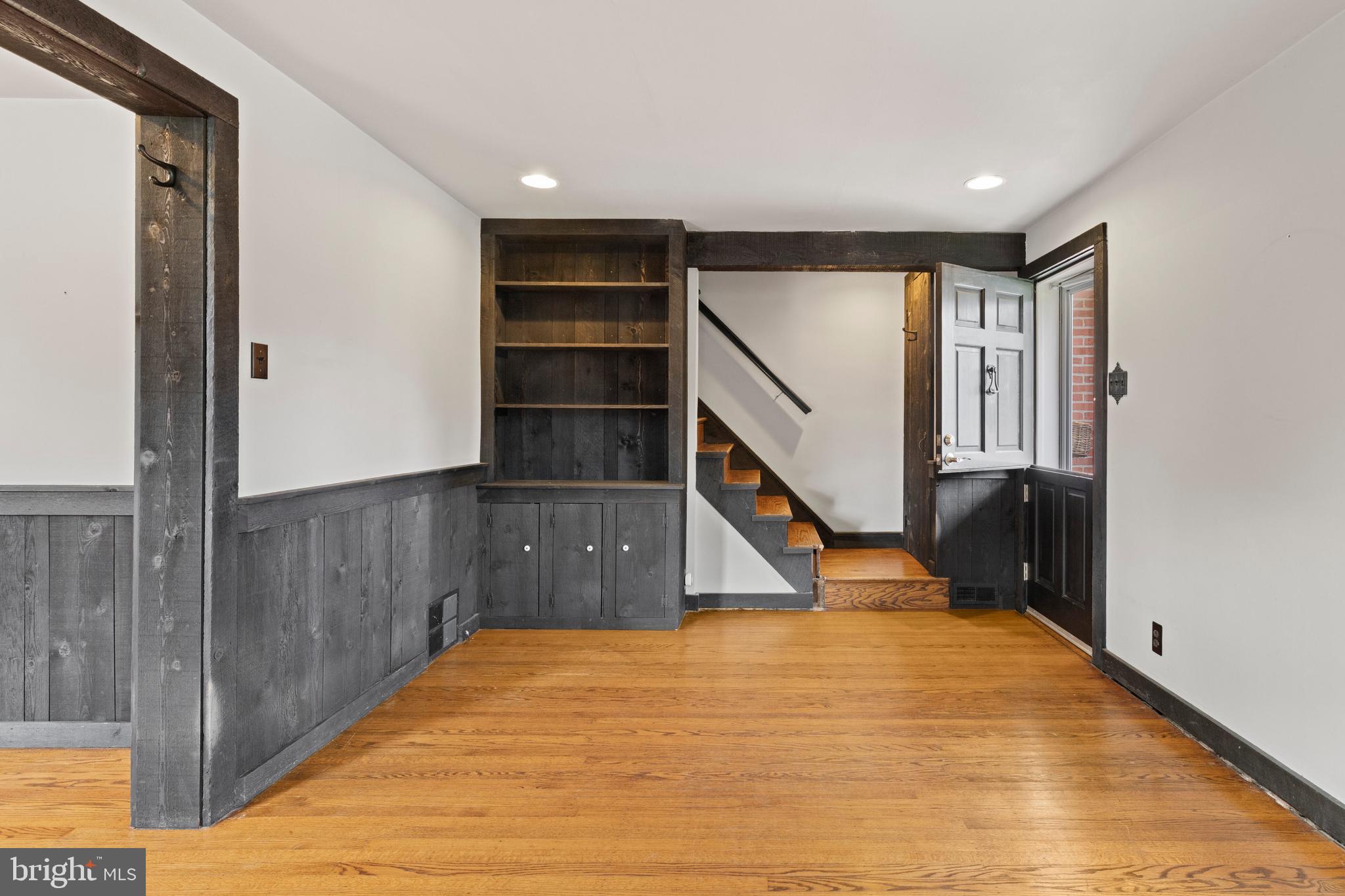 1508 Niessen Road Oreland, PA 19075 - Photo 5 of 44 a room with wooden floor and entryway