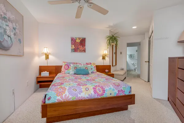 $379,900 | 1 Sandpiper Cove, Unit 1, Scarborough, ME 04074