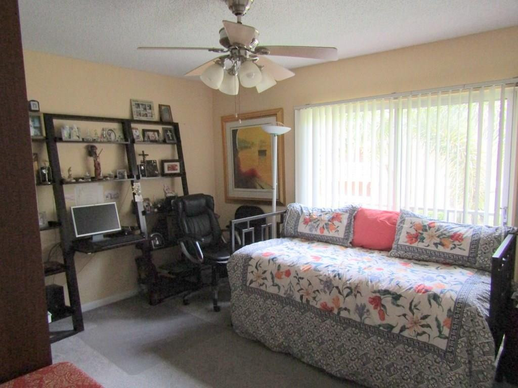1092 Jeffery Street, Unit 1092 Boca Raton, FL 33487 - Photo 10 of 16 Guest Bed