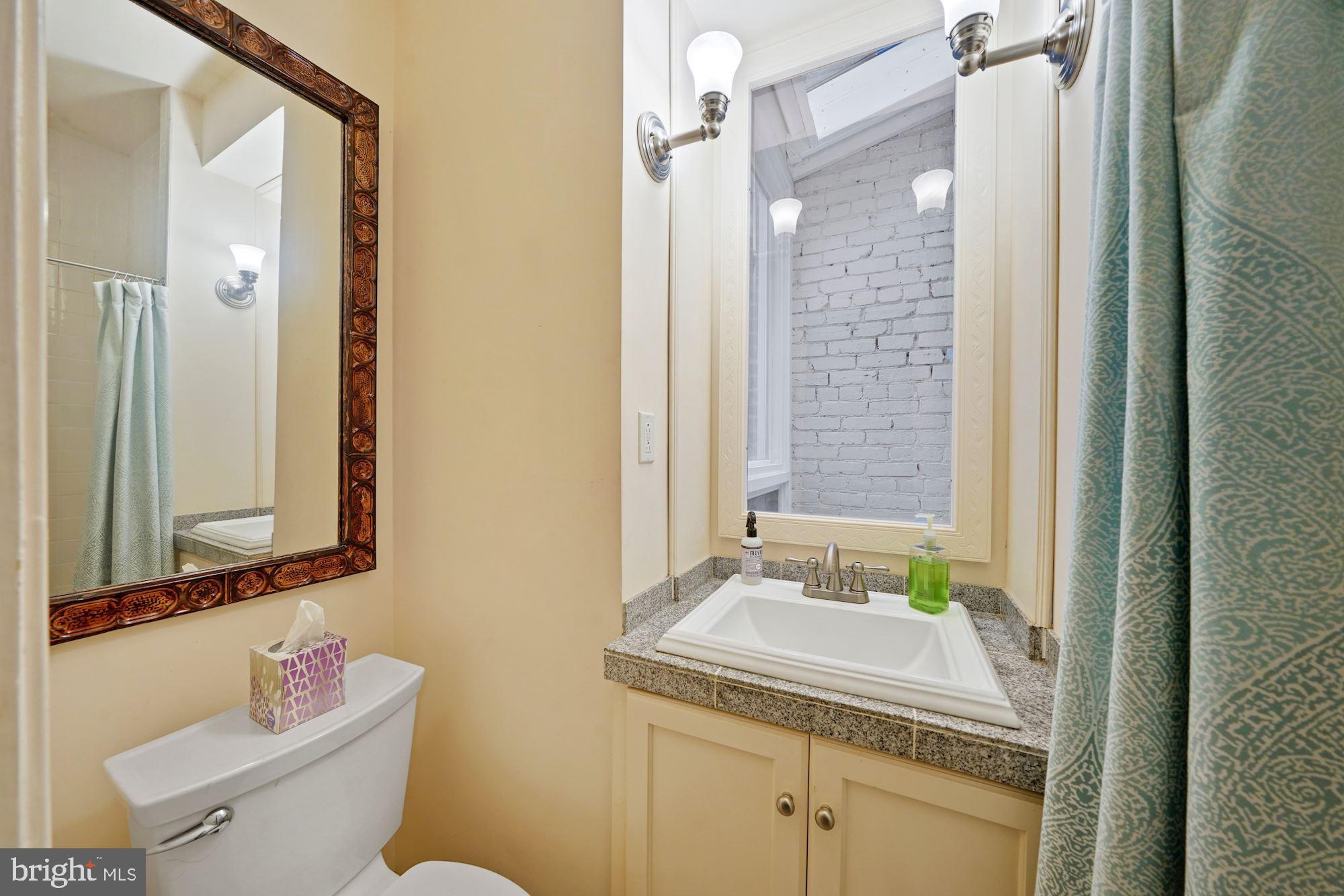 514 Seward Square Southeast Washington, DC 20003 - Photo 19 of 30 2nd floor full bath with shower