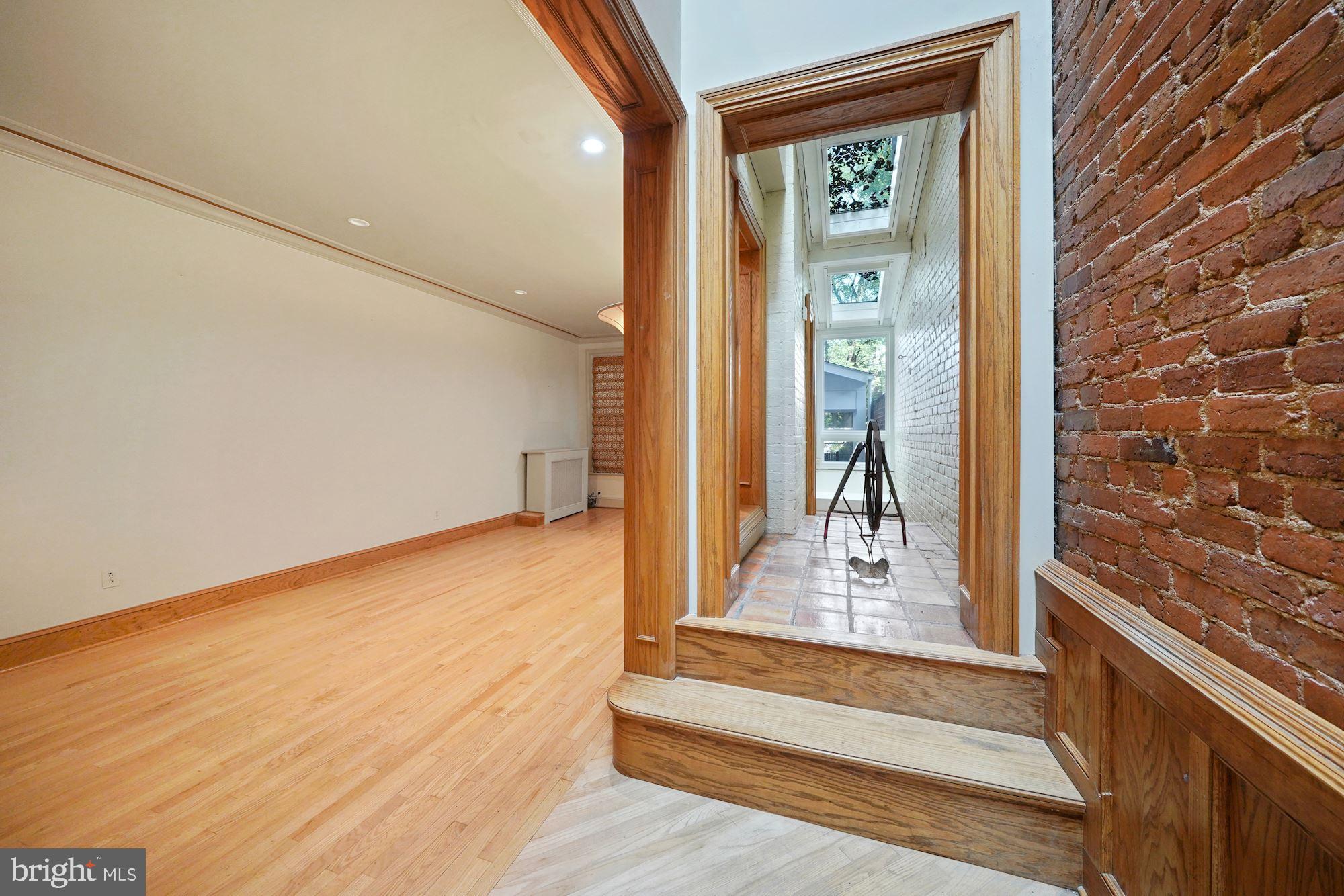 514 Seward Square Southeast Washington, DC 20003 - Photo 7 of 30 Gallery size artwork display walls