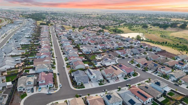 $865,000 | 606 Brooklyn Court, Lincoln, CA 95648