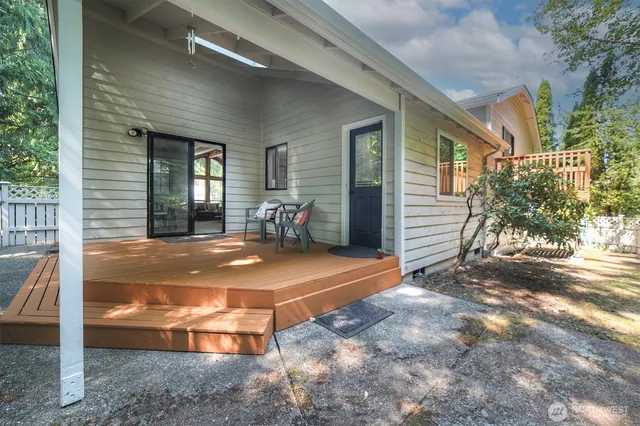 $529,000 | 9406 St Johns Place Northeast, Bremerton, WA 98311