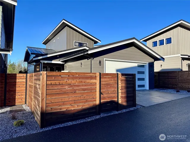 $749,900 | 4304 Creston Way, Bellingham, WA 98226