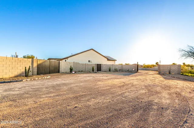 $720,000 | 990 North Muleshoe Road, Apache Junction, AZ 85119