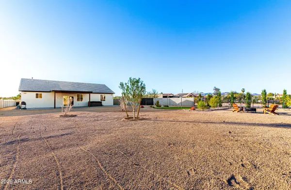 $685,000 | 990 North Muleshoe Road, Apache Junction, AZ 85119