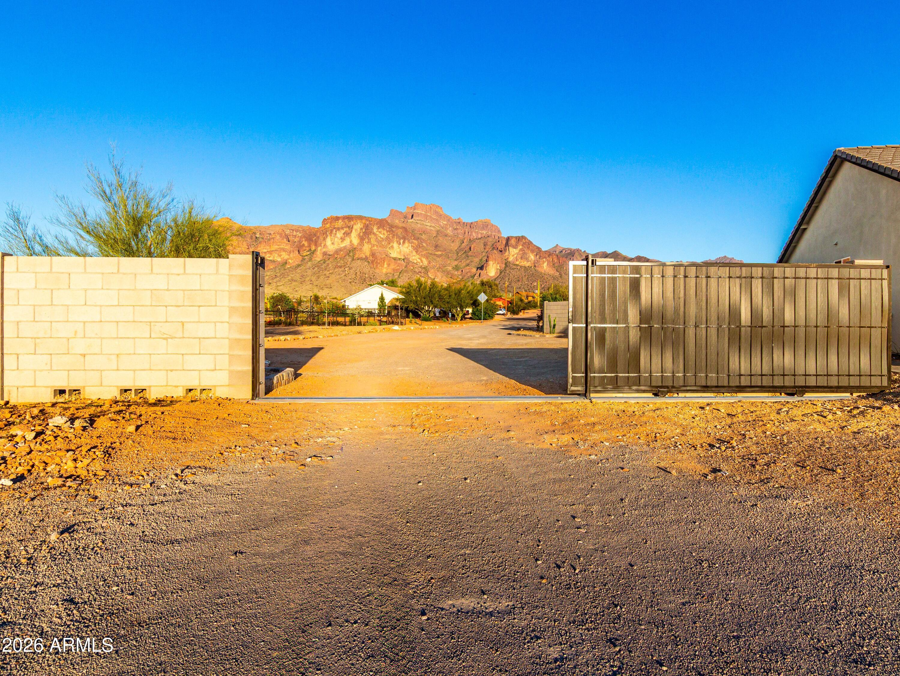 990 North Muleshoe Road Apache Junction, AZ 85119 - Photo 28 of 34 a view of an ocean beach