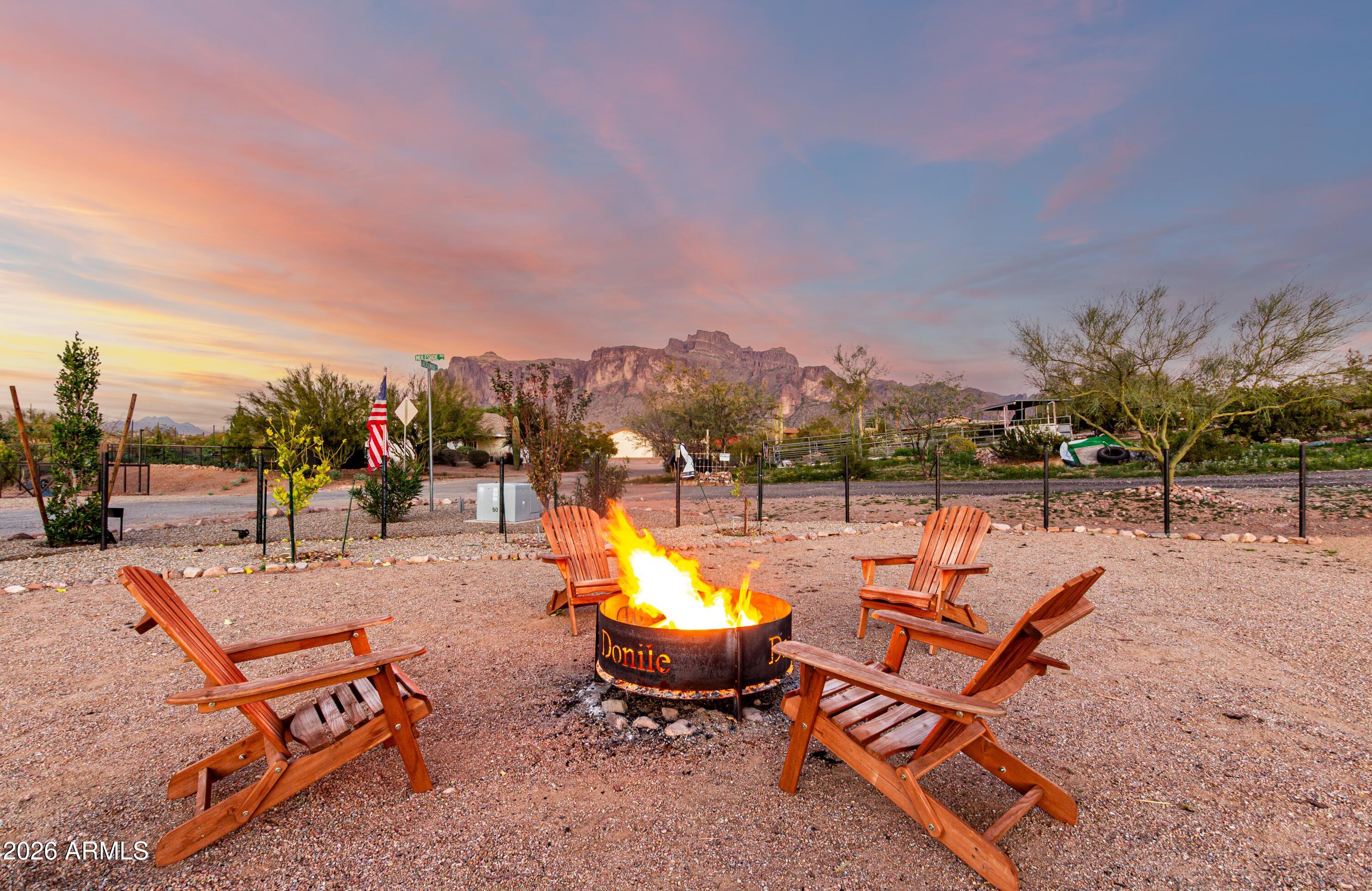 990 North Muleshoe Road Apache Junction, AZ 85119 - Photo 4 of 29 38-Muleshoe