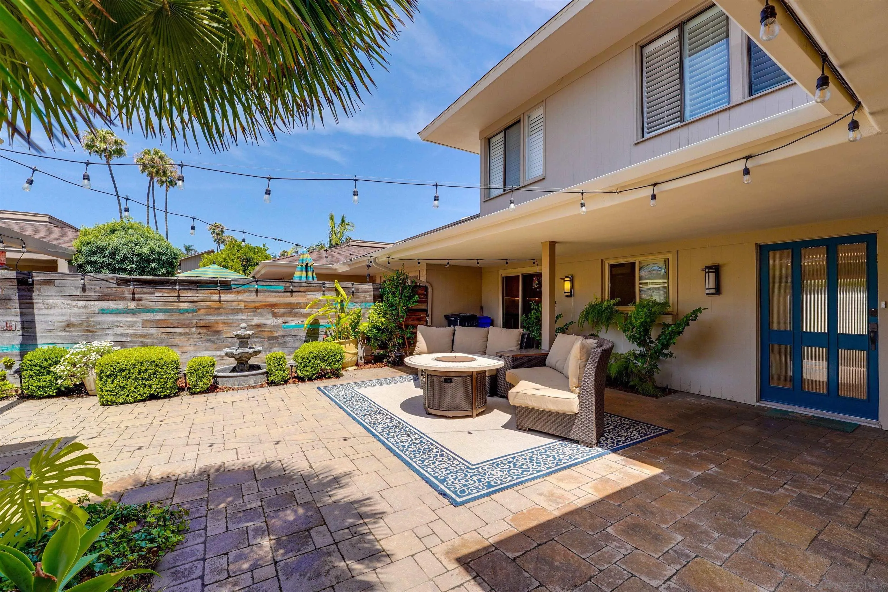 129 Cancha De Golf Rancho Santa Fe, CA 92091 - Photo 2 of 31
